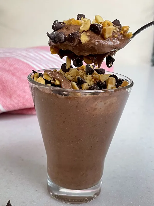 Chocolate & Peanut Butter Blended Chia Pudding
